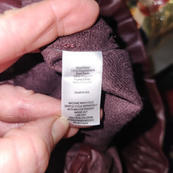 Mark New York Burgundy Faux Leather Paper Bag Waist Skirt with Pockets XS - Picture 8 of 9